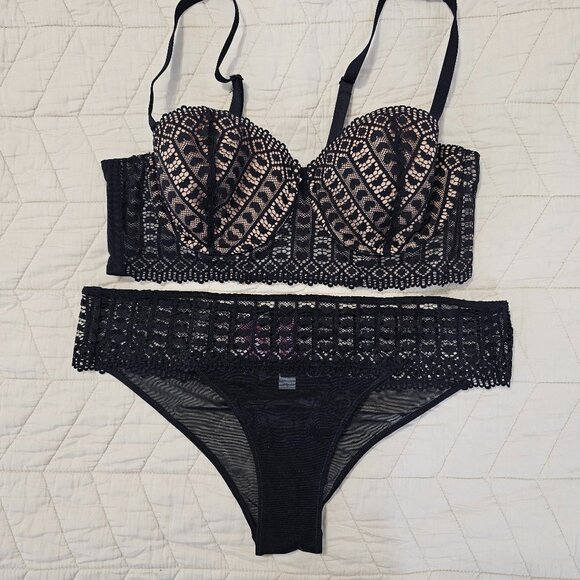Bra & Panty Set - Heart Lace Pattern - Picture 1 of 10